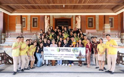 Perkuat Kolaborasi Lintas Budaya dengan Republic Polytechnic Singapore, Mahasiswa Divisi Kamar Poltekpar Bali Perkenalkan Dekorasi Kearifan Lokal