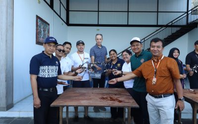 Peringati World Tourism Day dan Gaungkan Sustainability Development Goals, Poltekpar Bali Berkolaborasi Tanam Terumbu Karang di Pantai Pandawa