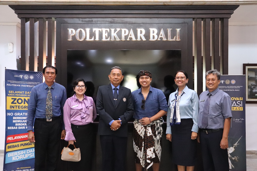 Poltekpar Bali Teken MoU dengan D.E.S.A Project : Berpartisipasi dalam Pemberdayaan Masyarakat melalui Pariwisata